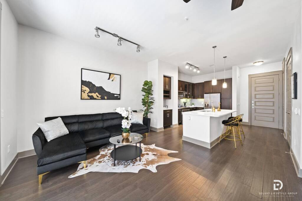 Downtown Houston Deluxe King Suite With Spa Amenities, Pool And Free Parking Exteriér fotografie